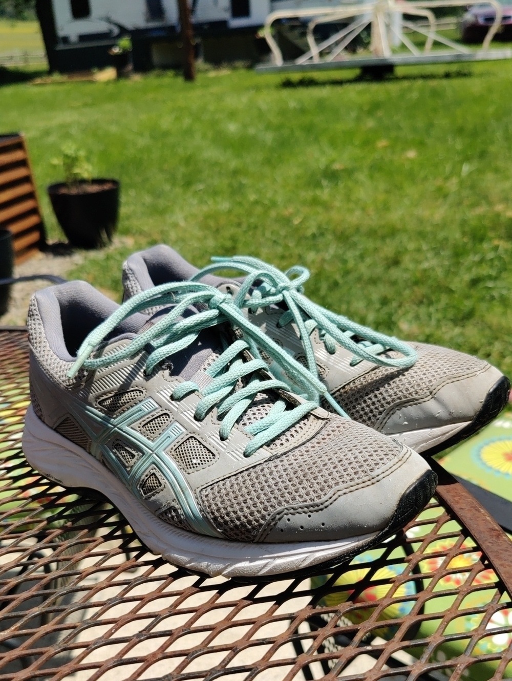ASICS Women's Light Gray Mesh Running Shoes with Mint Laces